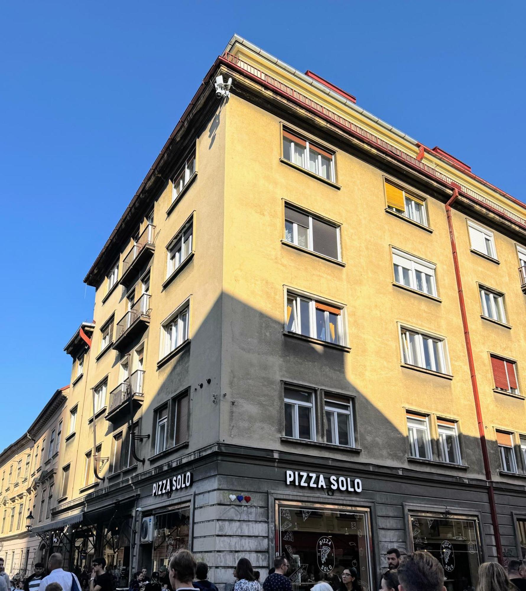 Nocľah s raňajkami Extralarge Queen In The Heart Of With Terrace Bratislava